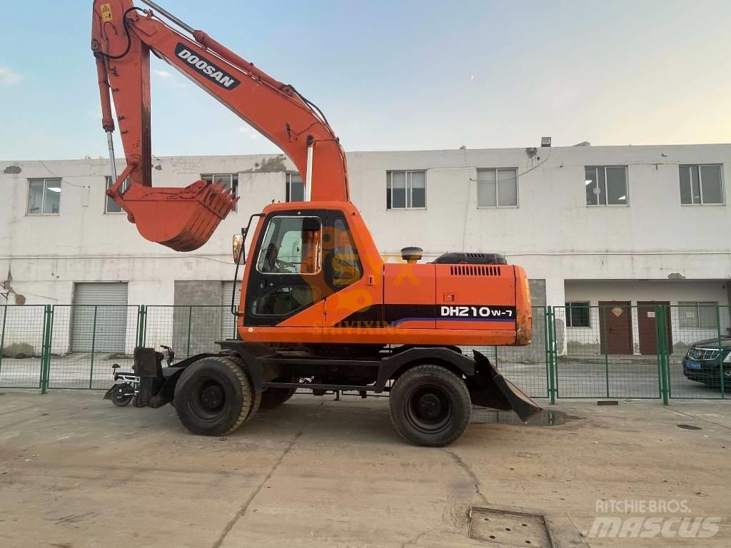 Doosan DH210W-7 旋轉式挖土機/掘鑿機/挖掘機