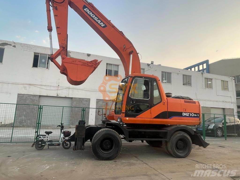 Doosan DH210W-7 旋轉式挖土機/掘鑿機/挖掘機