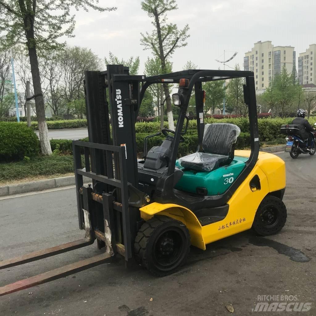Komatsu 30 柴油卡車