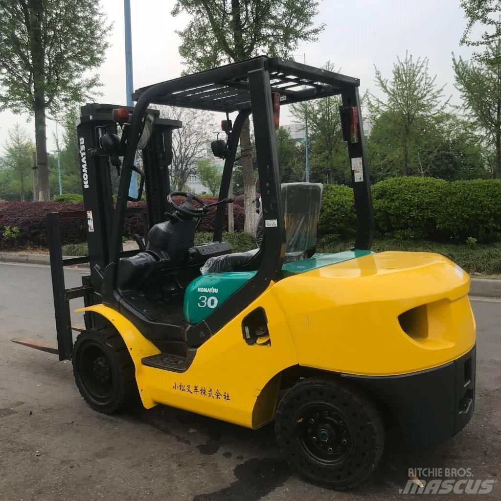 Komatsu 30 柴油卡車