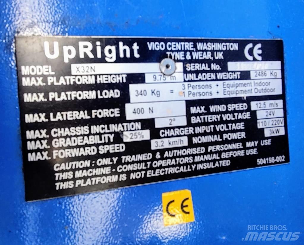 UpRight X32N 剪式升降機