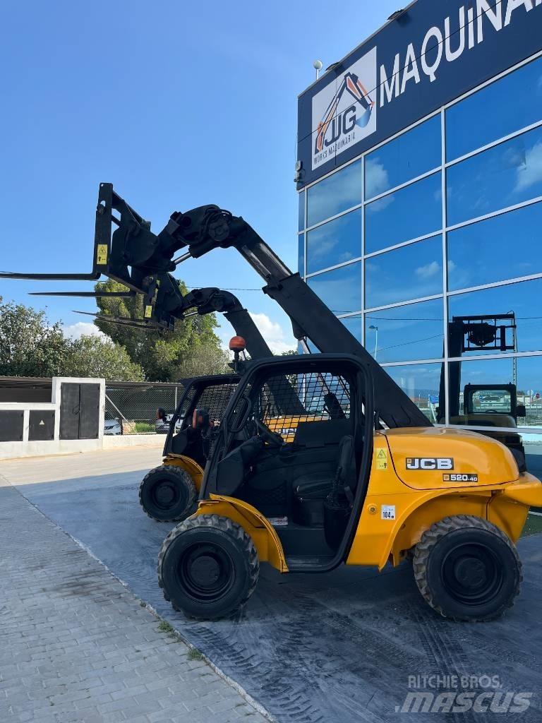 JCB 520-40 伸縮臂操作車