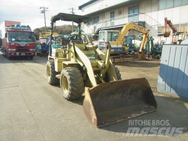 Mitsubishi WS300A 輪胎式裝載機