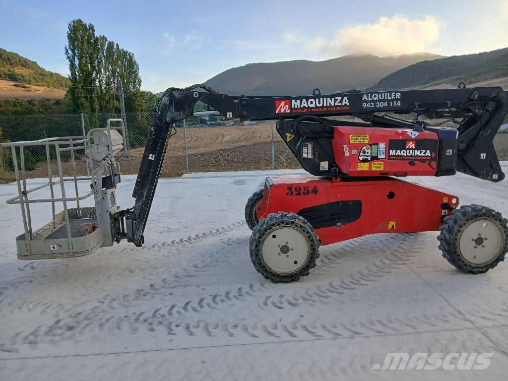 Manitou ManGo 12 曲臂高空作業車
