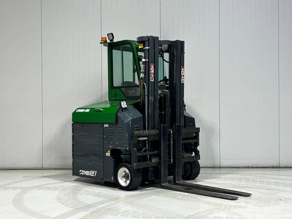 Combilift CBE2500 四向前伸式堆高機(叉車)