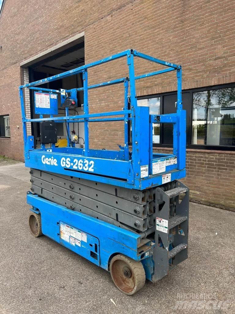 Genie GS-2632 剪式升降機