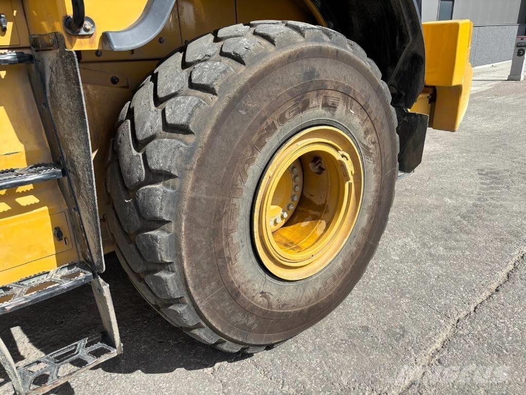CAT 972 M XE 輪胎式裝載機
