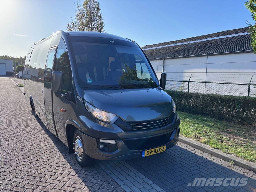 Iveco UNVI Compa 長途公共汽車