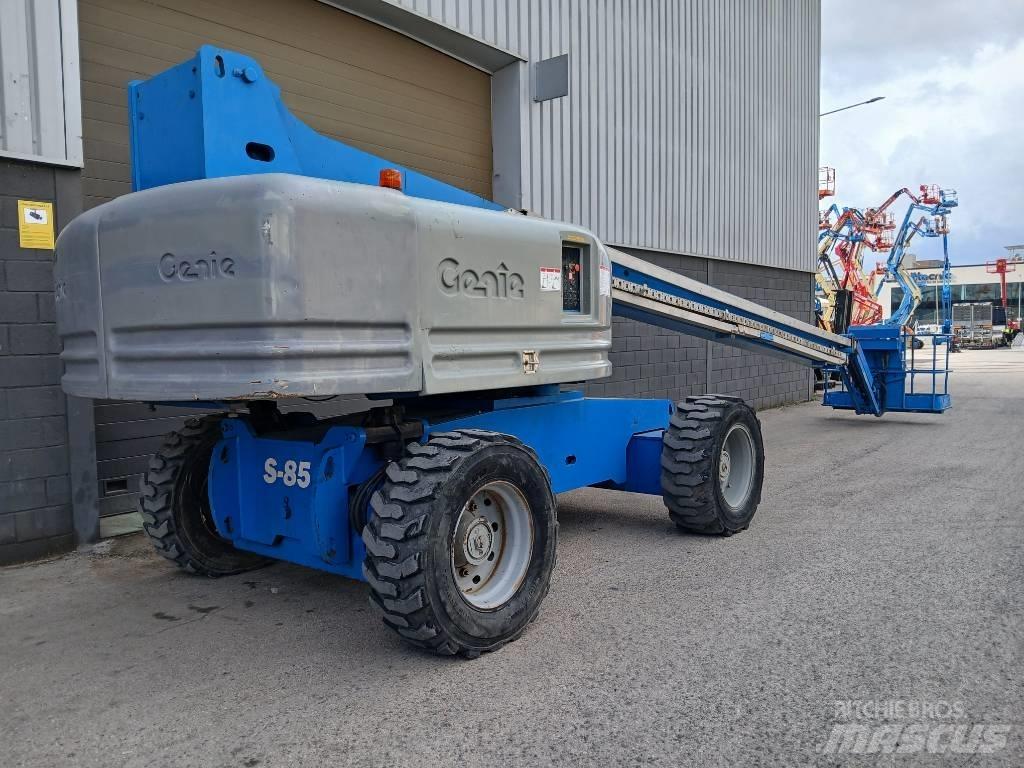 JLG 860 SJ 伸縮臂高空作業車