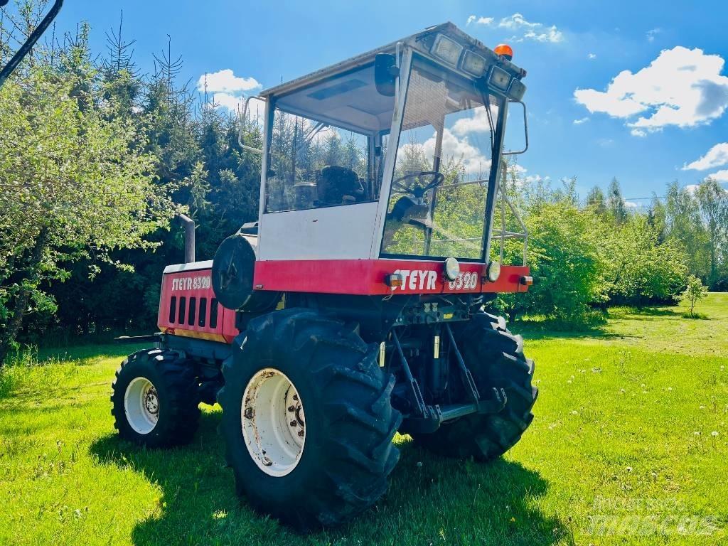 Steyr 8320 牧草收穫機