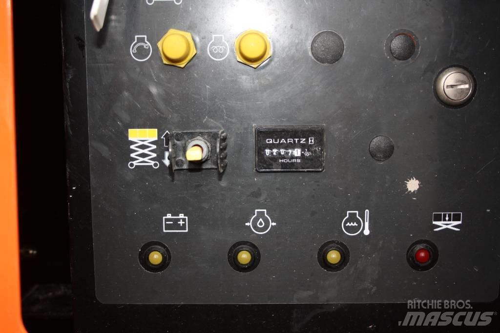 JLG 530 LRT 剪式升降機