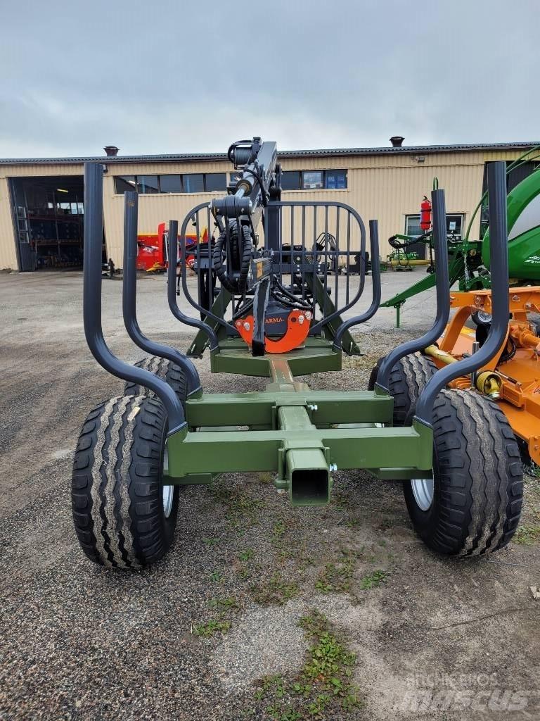 Farma T9F 林業拖車
