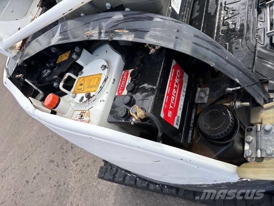 Yanmar Vio 20-4 小型挖土機/掘鑿機<7t(小型挖掘機)