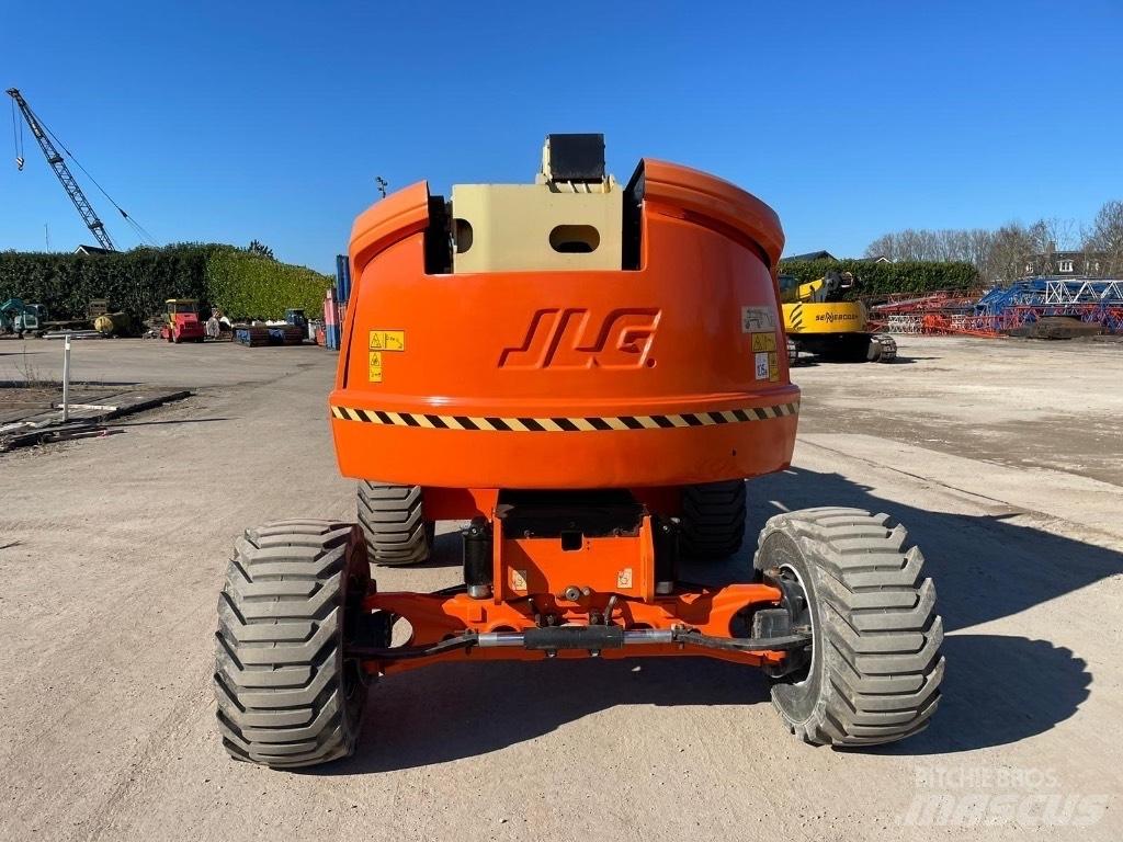 JLG 520 AJ 曲臂高空作業車