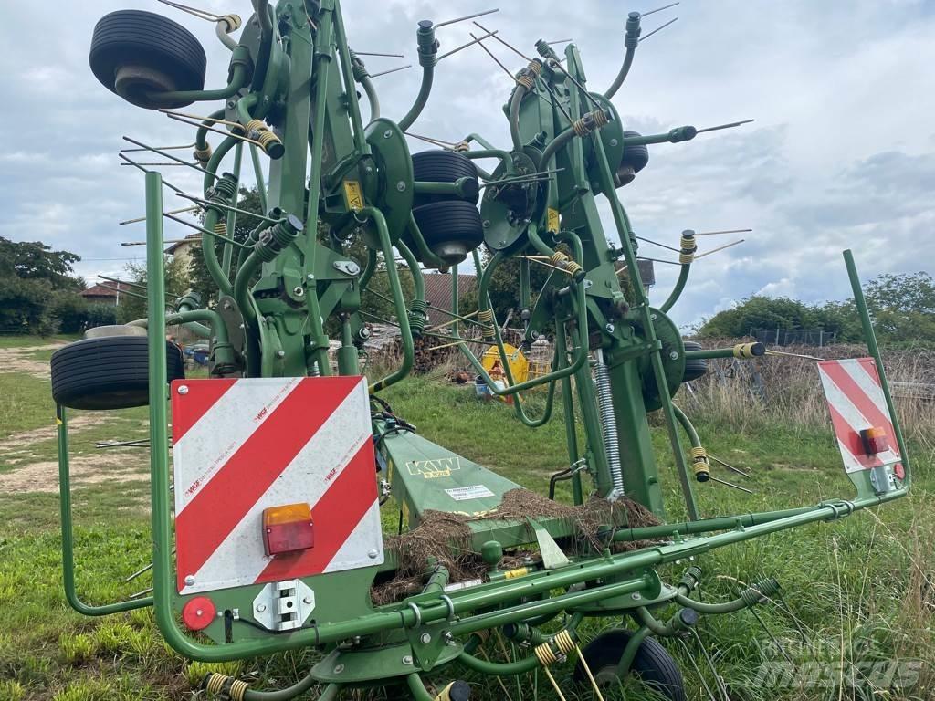 Krone KW 8.82/8 耙與翻草機