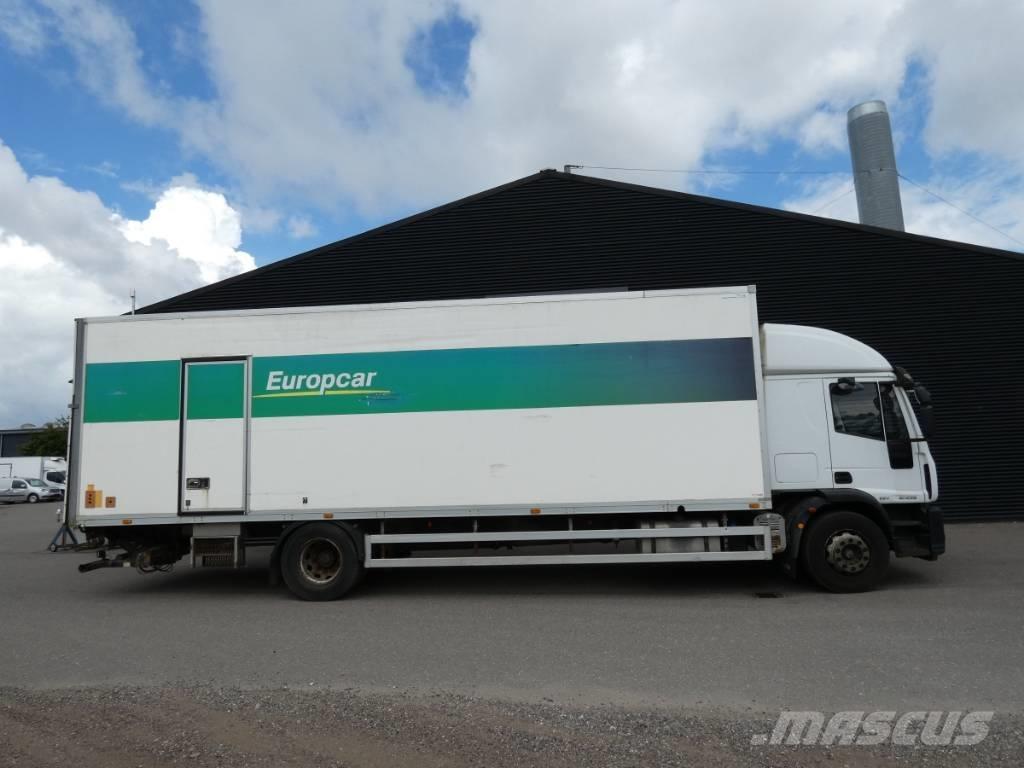 Iveco 180E 28 貨箱式卡車