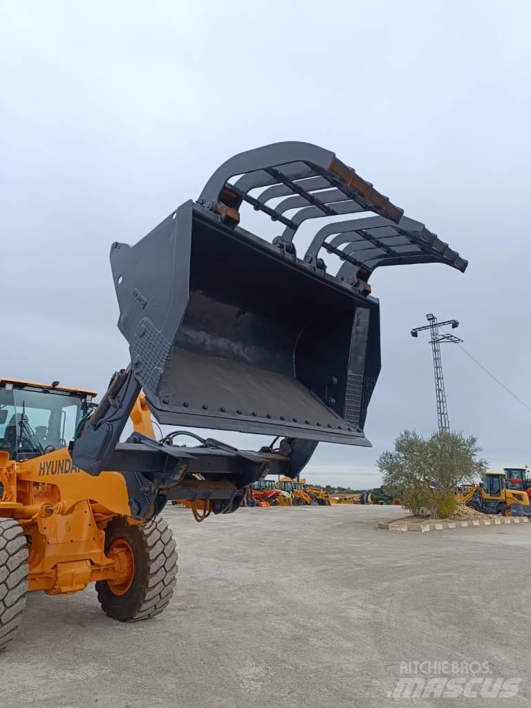 Hyundai HL 955 XT 輪胎式裝載機