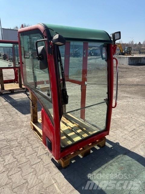 Volvo ECR 25 D CAB 駕駛室與內部