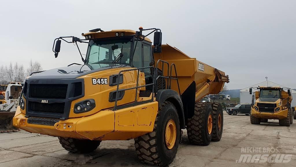 Bell B 45 E 鉸接式起吊車