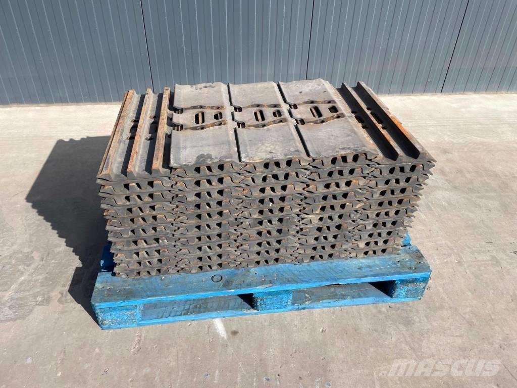 JCB JS240 履帶、鏈條和車盤