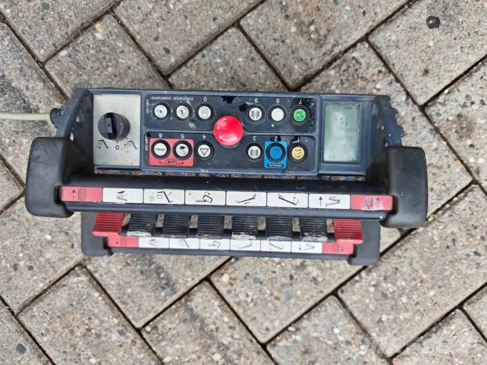 JLG X20JP 曲臂高空作業車