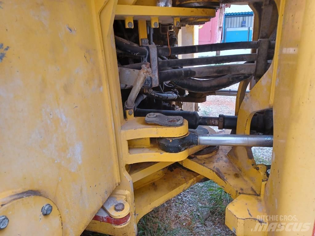 New Holland W271 輪胎式裝載機