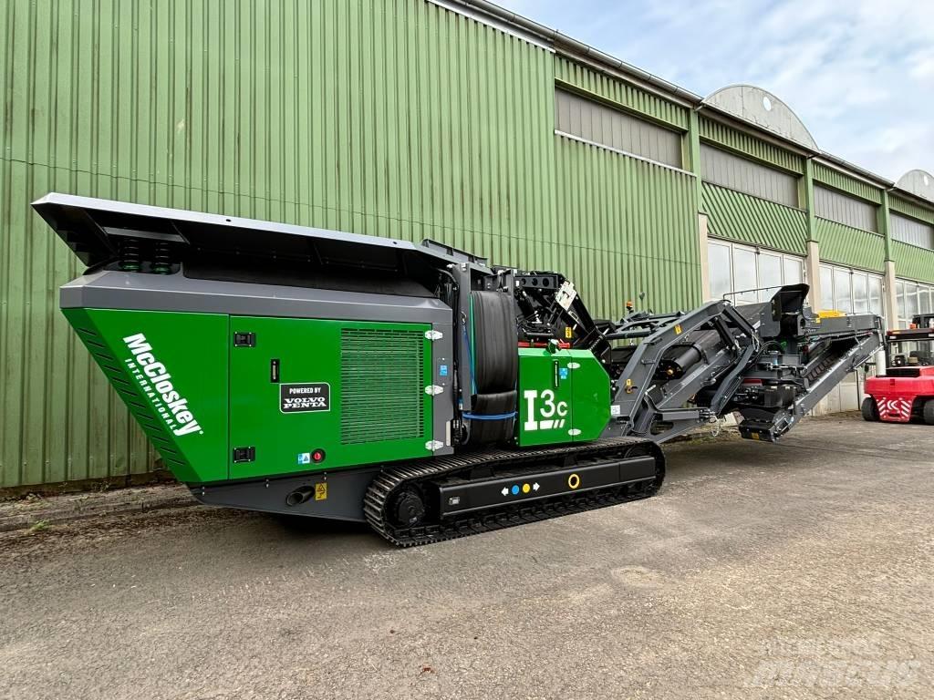 McCloskey I3CR 篩分機