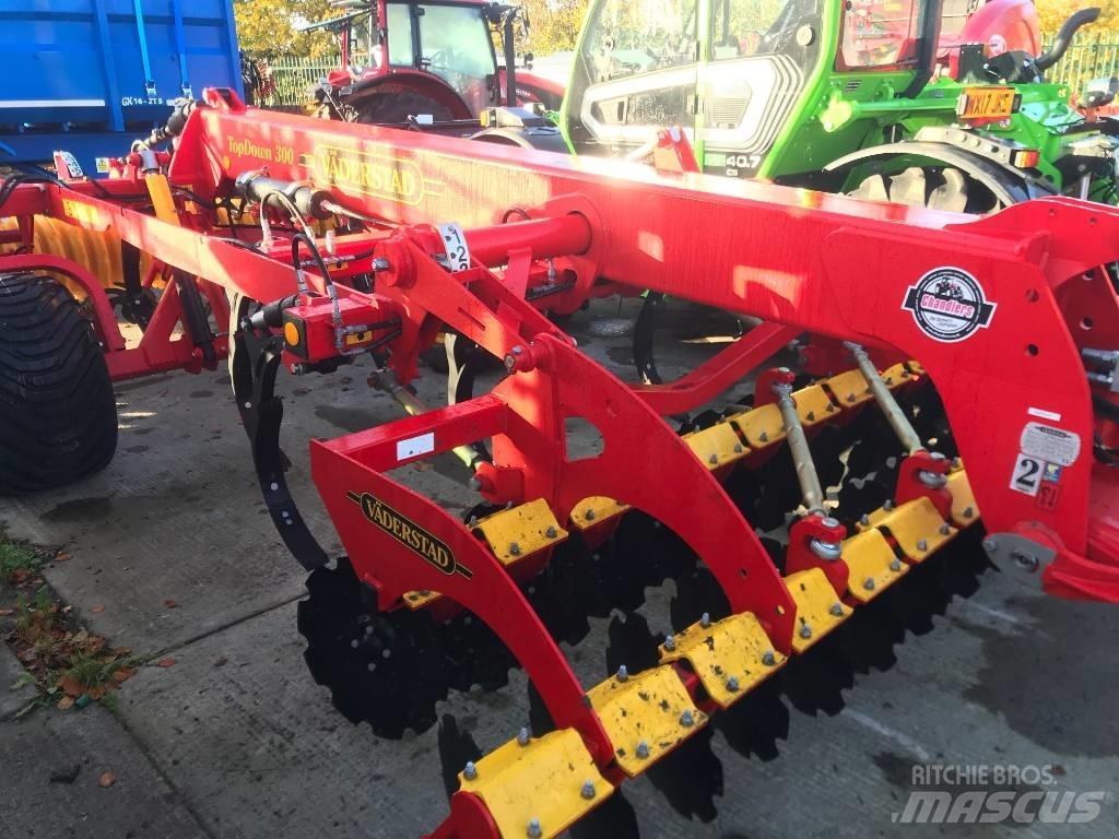 Väderstad TD300 中耕管理機
