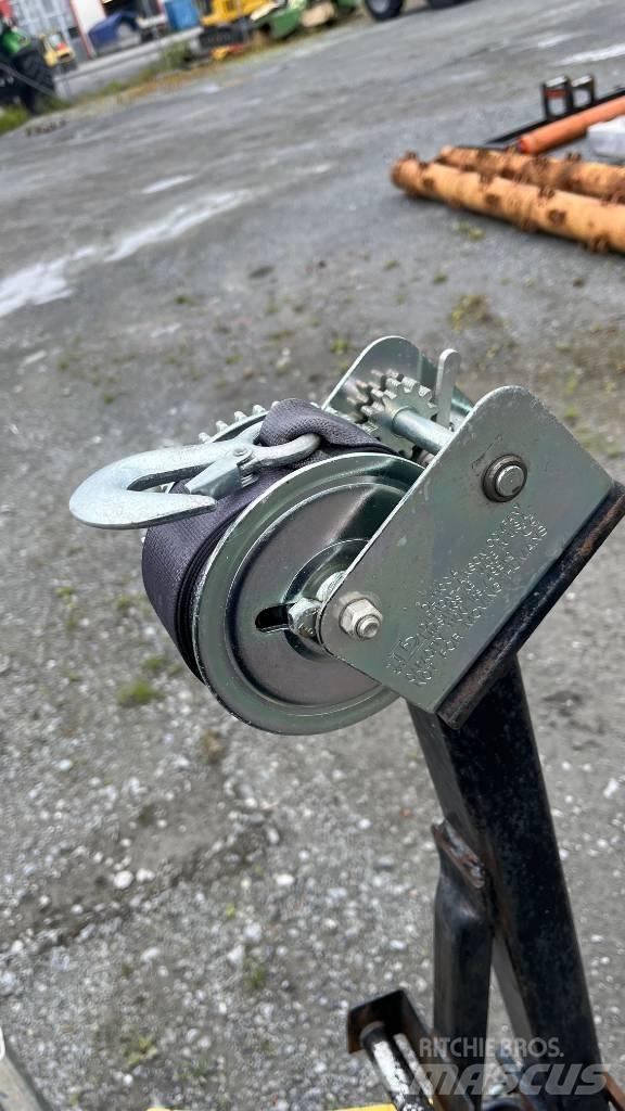  Båtvagn Fyrhjuling 其他拖車