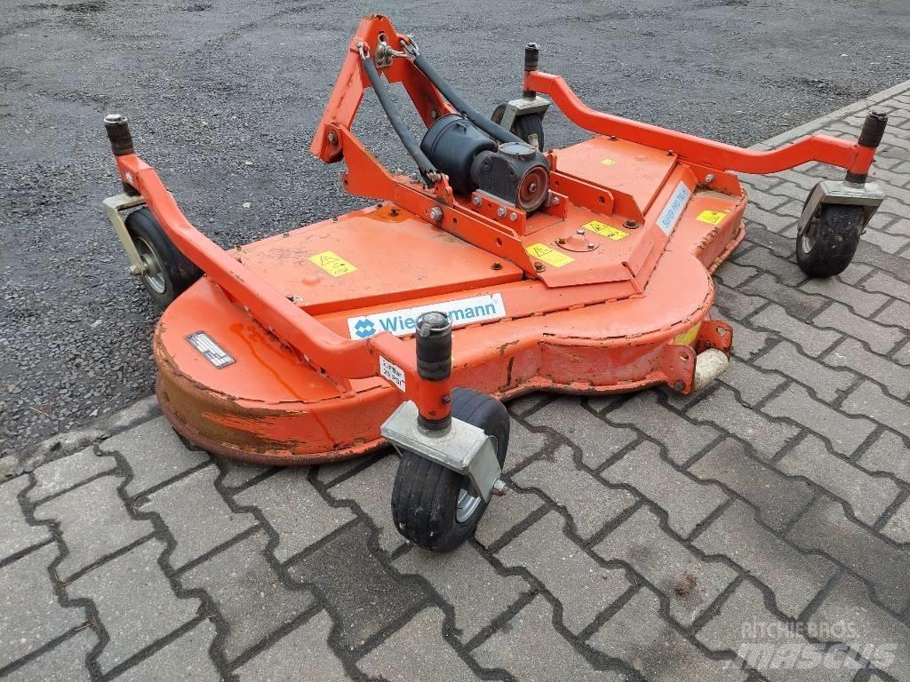 Wiedenmann RMR 180H 裝載與牽引式割草機