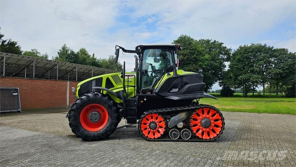 CLAAS Axion 930 TT 曳引機