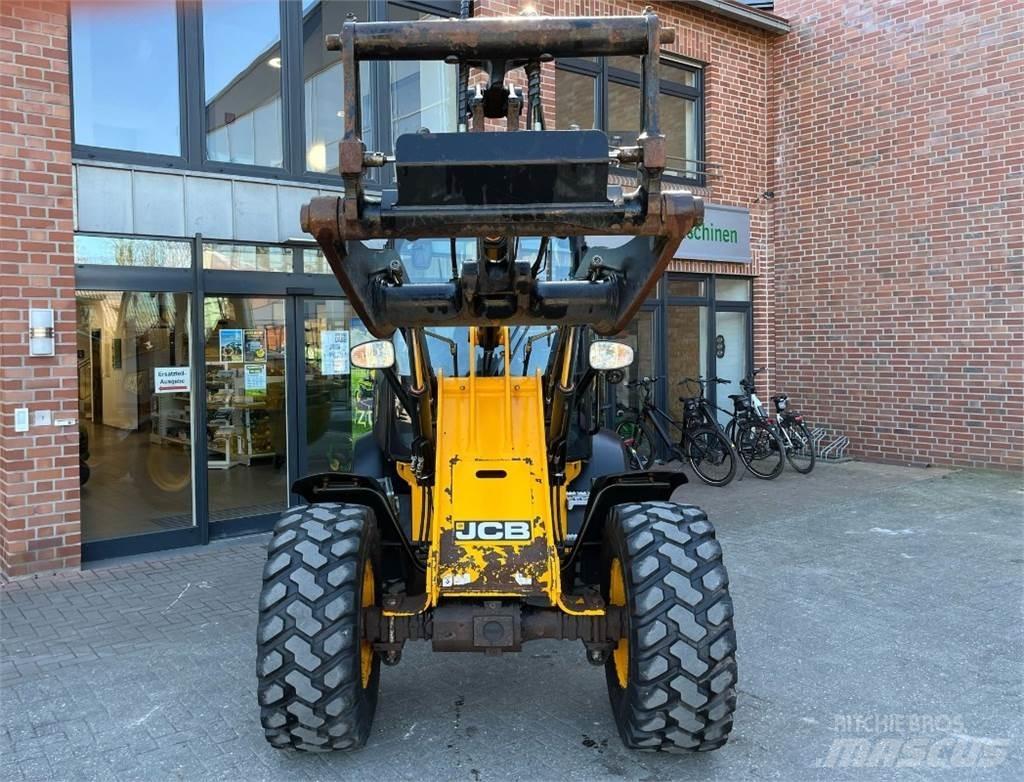 JCB 409 輪胎式裝載機