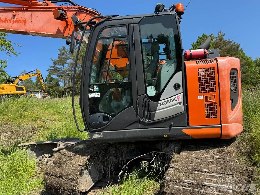 Hitachi ZX135USBL-6 履帶式 挖土機/掘鑿機/挖掘機