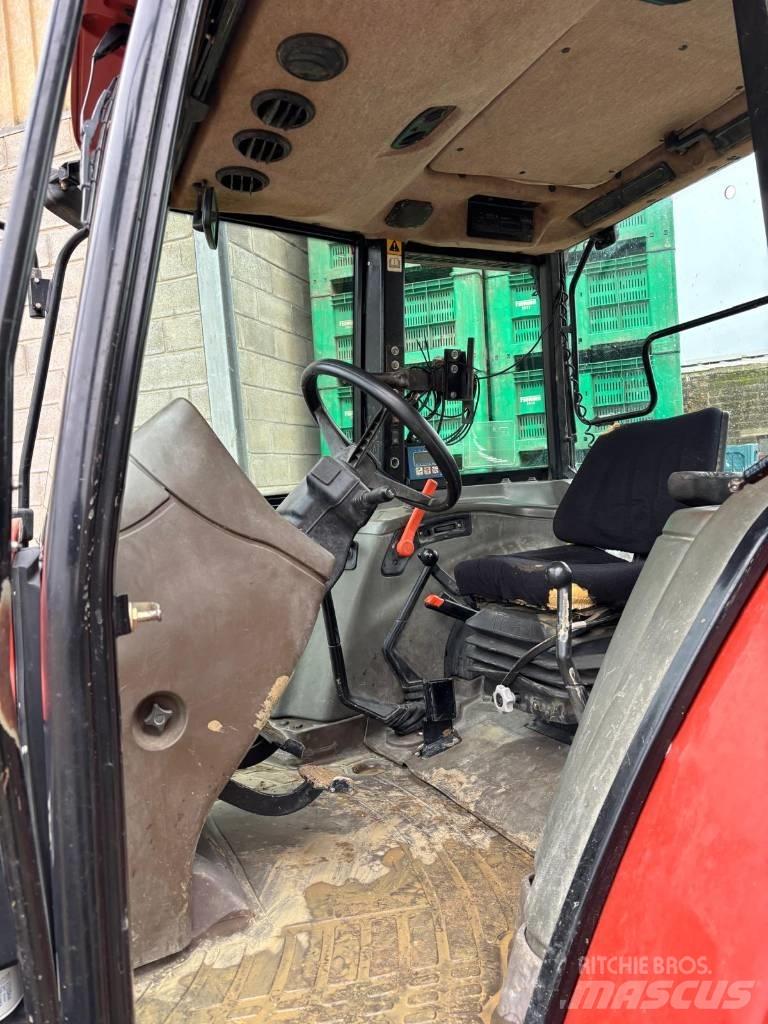 New Holland L 75 曳引機