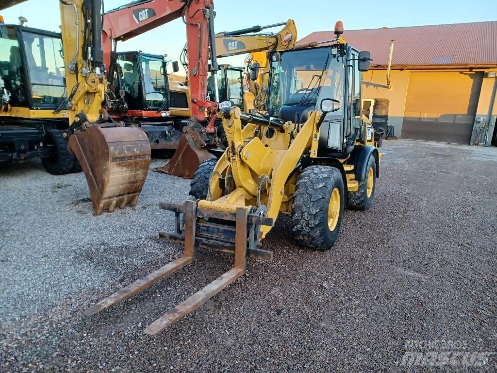 CAT 907 M 輪胎式裝載機