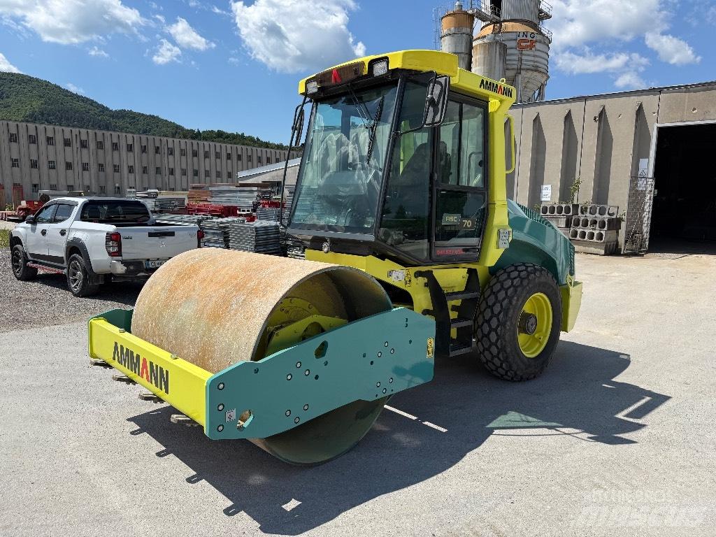 Ammann ASC 70 單輪滾壓機