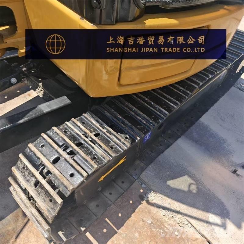 CAT 303.5 E CR 小型挖土機/掘鑿機<7t(小型挖掘機)