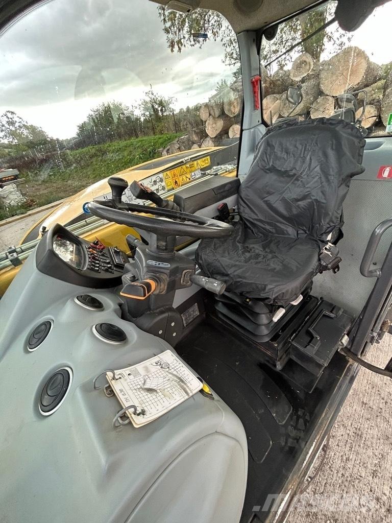 New Holland Th6.36 農業用伸縮臂裝載機