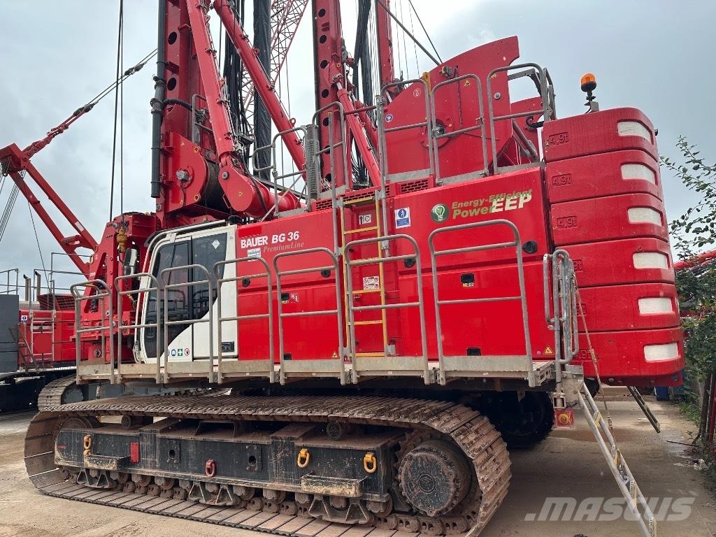 Bauer BG 36 重型鑽孔機