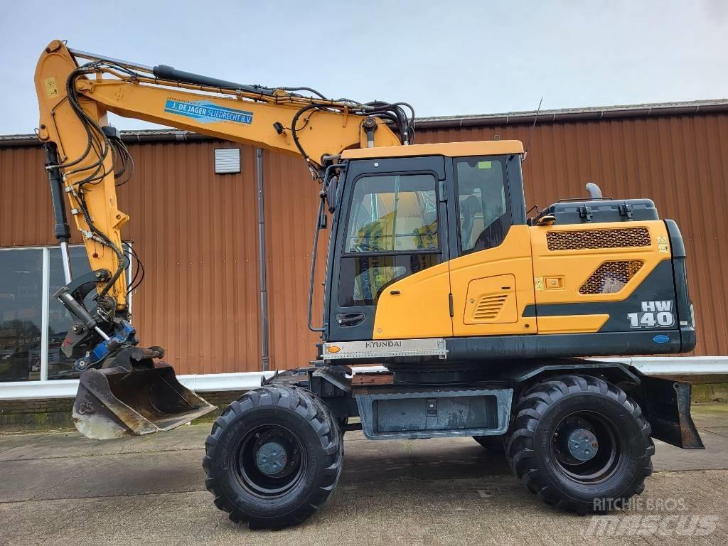 Hyundai HW 140 越野起重機