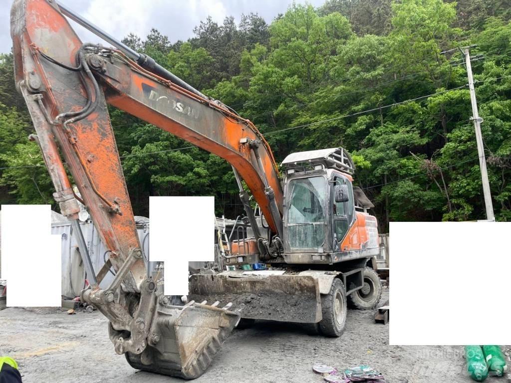 Doosan DX 210 W 旋轉式挖土機/掘鑿機/挖掘機