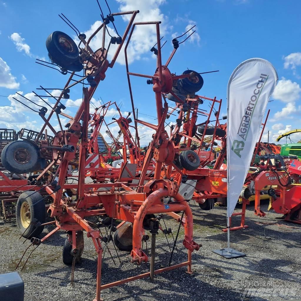 Kuhn GF 6301 M H 耙與翻草機