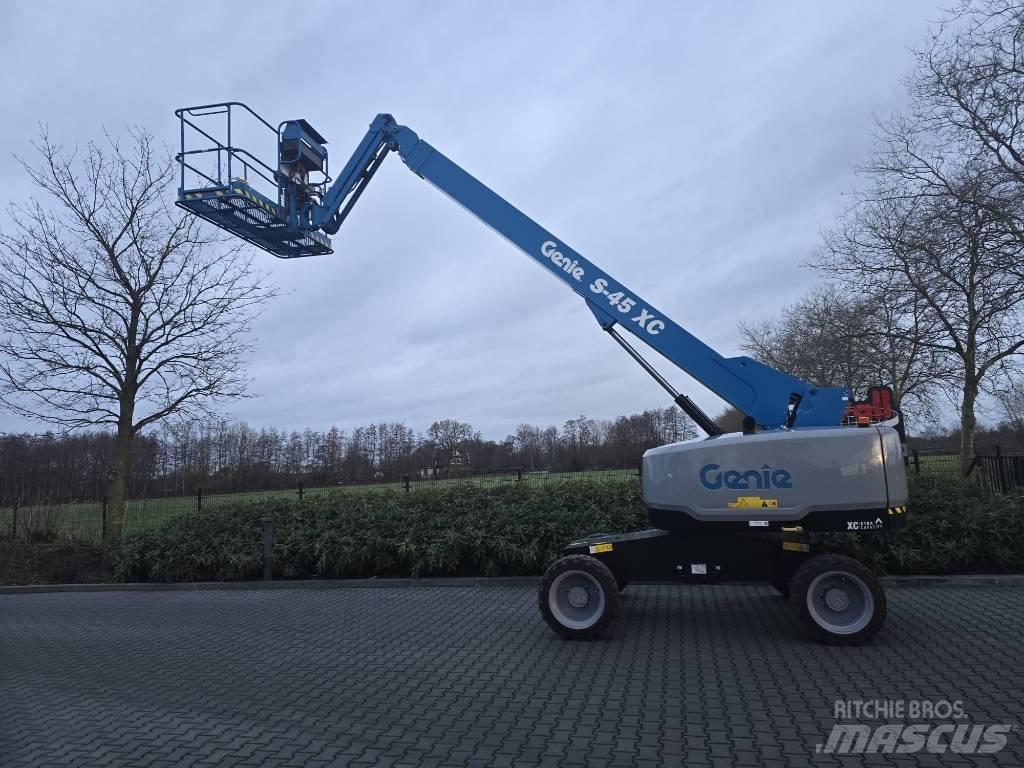 Genie s-45 XC 伸縮臂高空作業車