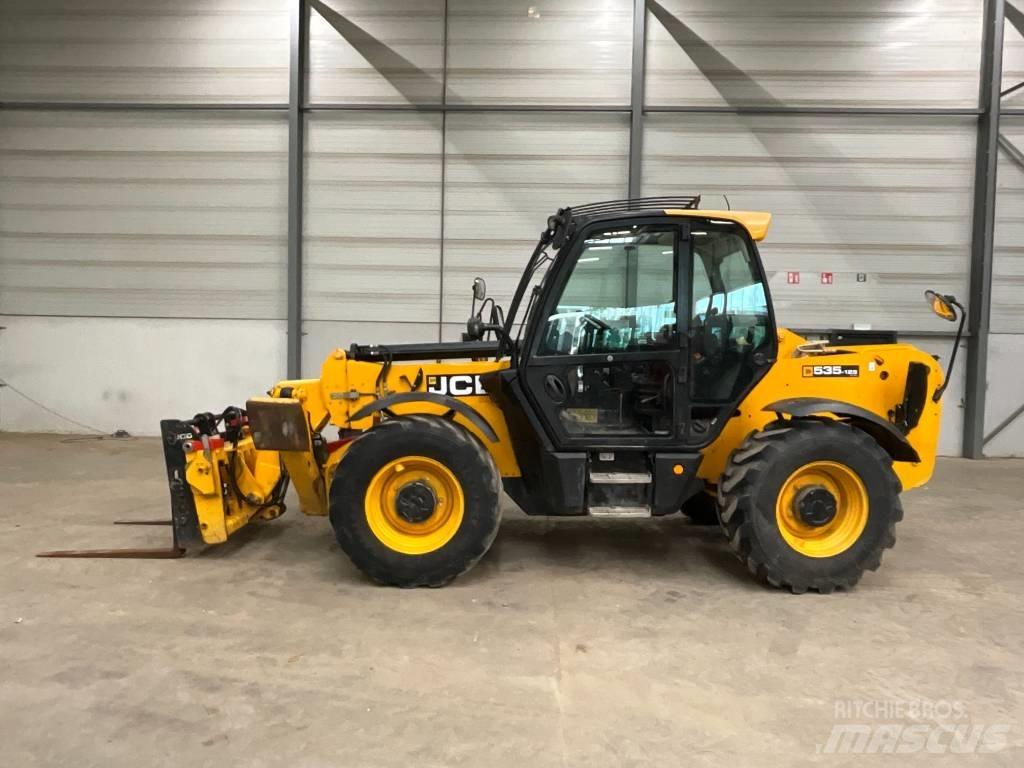 JCB 535-125 伸縮臂操作車