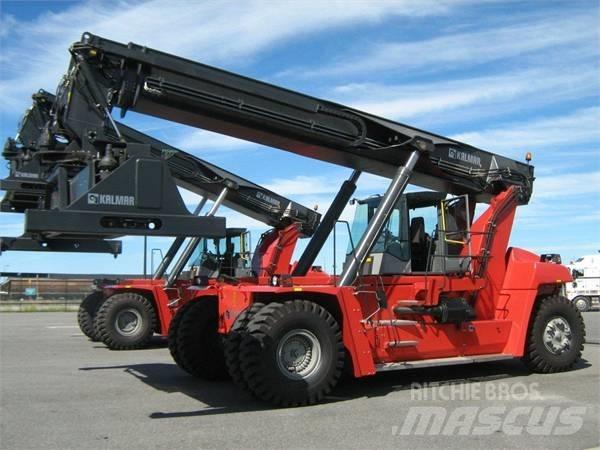 Kalmar DRT450 前伸型堆積機