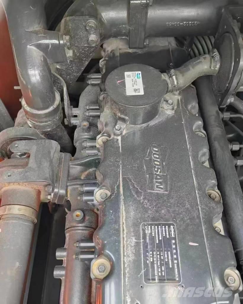 Doosan DX 220 履帶式 挖土機/掘鑿機/挖掘機