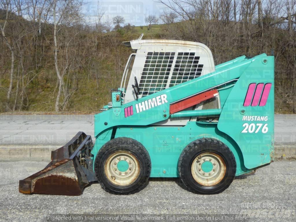 IHI Mustang 2076 滑移轉向裝載機