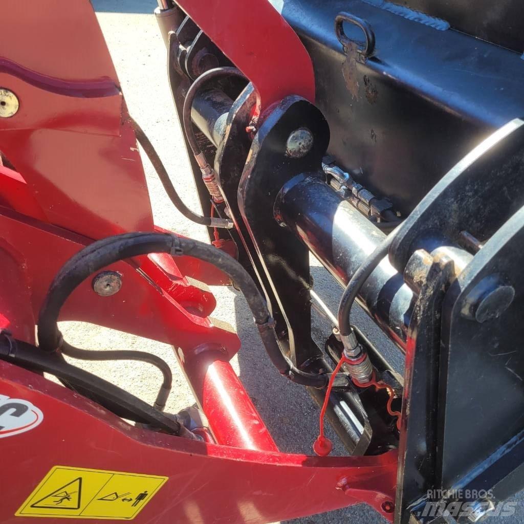 Yanmar V 80 輪胎式裝載機