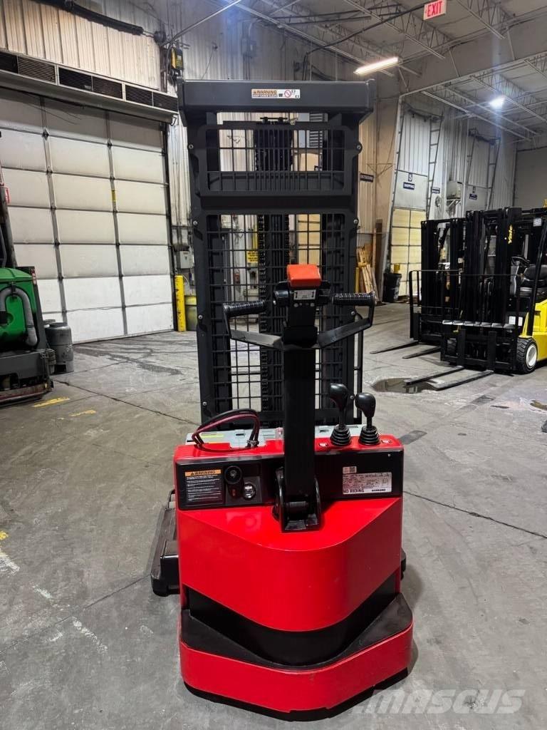 Raymond RSS40 自走式堆積機