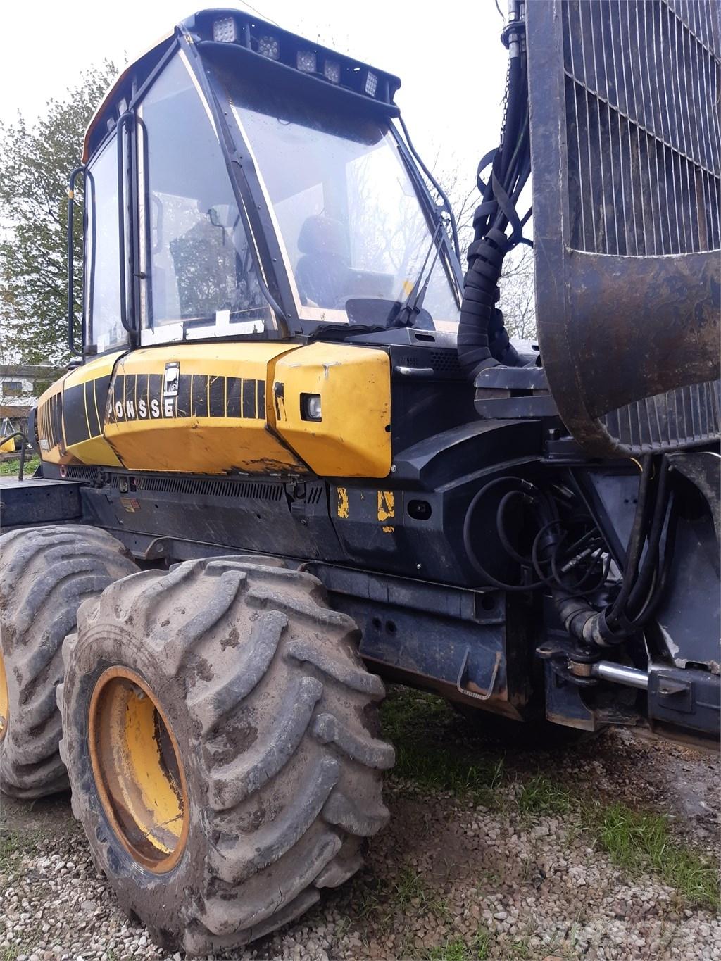 Ponsse Wisent 8W 集運機